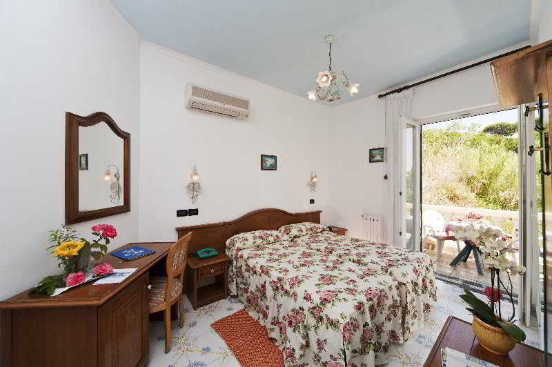 Giardino Delle Ninfe E La Fenice Hotel 3*